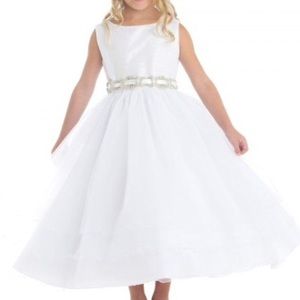⬇️✂️Huge PRICECUT🧖‍♀️Girls white event dress‼️😇